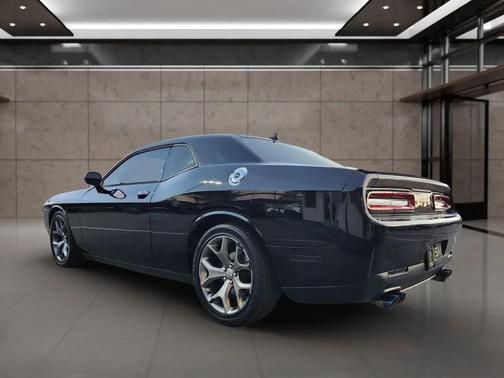 2015 Dodge Challenger SXT Plus