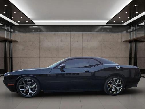 2015 Dodge Challenger SXT Plus