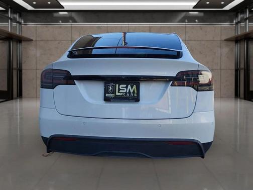 Pearl White Multi-Coat 2022 Tesla Model X