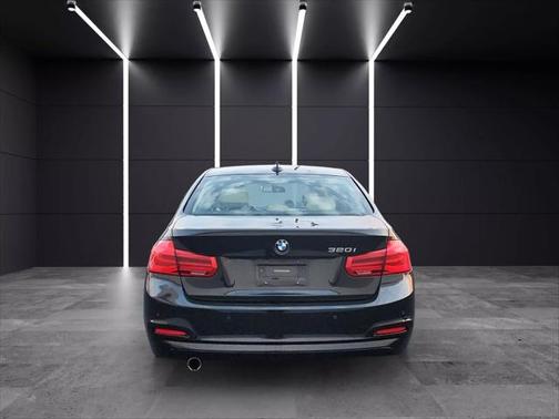 2017 BMW 320 i