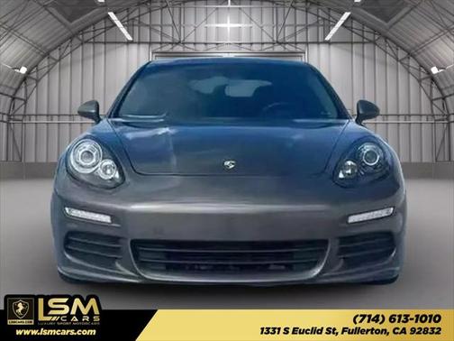 2015 Porsche Panamera 4
