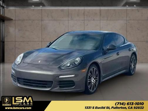 2015 Porsche Panamera 4