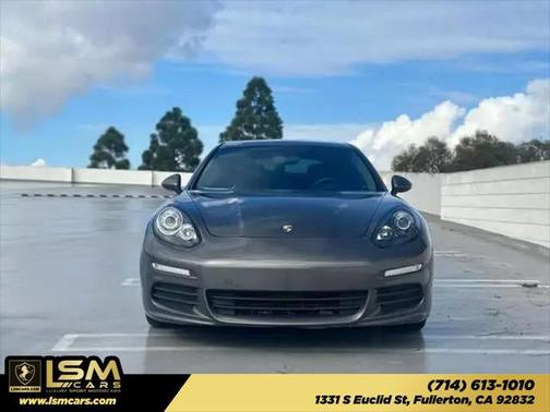 2015 Porsche Panamera 4