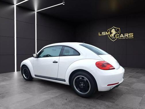 2012 Volkswagen Beetle Base