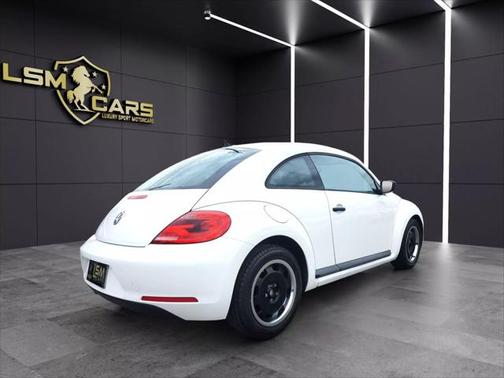 2012 Volkswagen Beetle Base