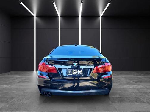 2016 BMW 528 528i