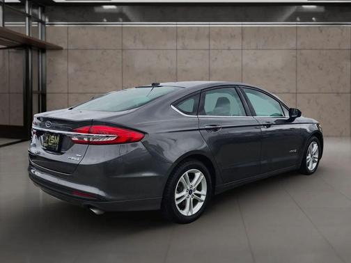 2018 Ford Fusion Hybrid SE