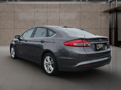 2018 Ford Fusion Hybrid SE