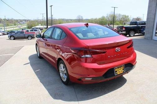 Photo 4 of 49 of 2020 Hyundai Elantra SEL
