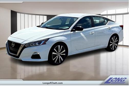 2022 Nissan Altima SR FWD