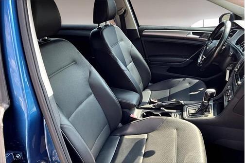 2015 Volkswagen Golf SportWagen TSI S 4-Door