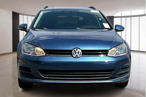 2015 Volkswagen Golf SportWagen TSI S 4-Door