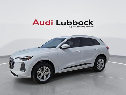 Glacier White Metallic 2026 Audi Q5