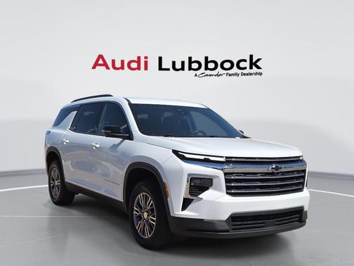Summit White 2024 Chevrolet Traverse LT