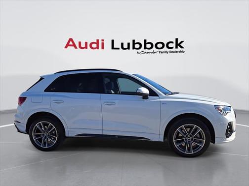 2025 Audi Q3 Premium 45 TFSI S line quattro Tiptronic