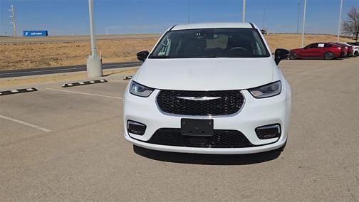 2024 Chrysler Pacifica Touring-L