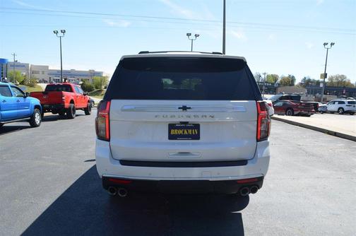 White 2023 Chevrolet Suburban High Country