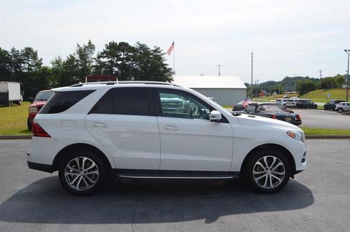 White 2016 Mercedes-Benz GLE-Class GLE 350