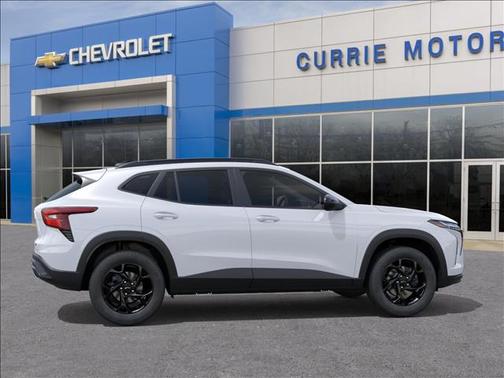 Summit White 2026 Chevrolet Trax LT