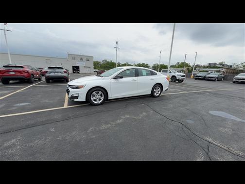 Summit White 2019 Chevrolet Malibu 1LS