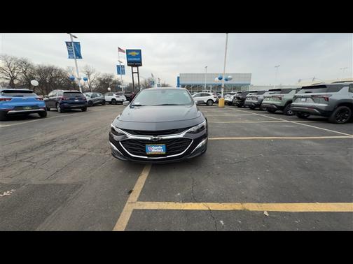 2022 Chevrolet Malibu FWD RS