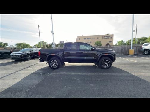 Onyx Black 2023 GMC Canyon AT4