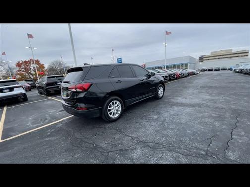 2023 Chevrolet Equinox LS