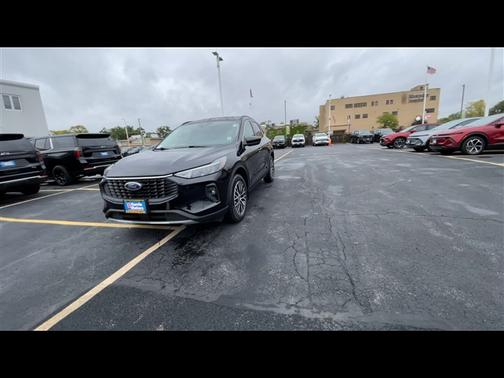 2025 Ford Escape PHEV SE