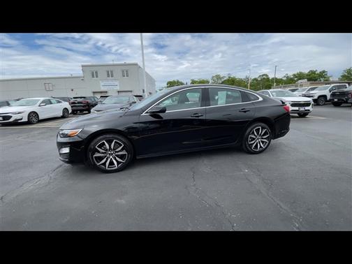2023 Chevrolet Malibu FWD RS