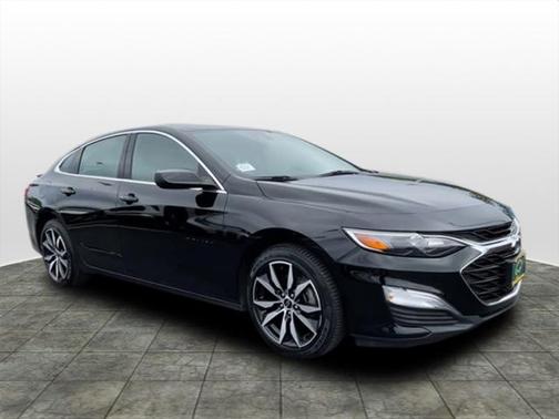 2023 Chevrolet Malibu FWD RS