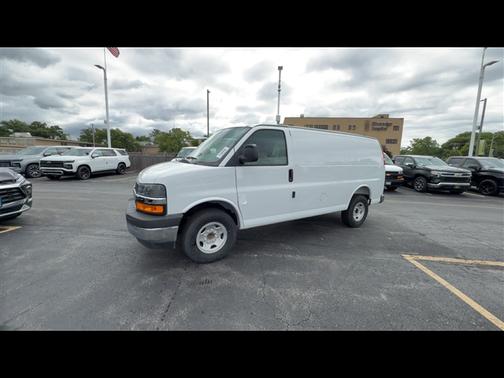 Summit White 2026 Chevrolet Express 2500 Work Van