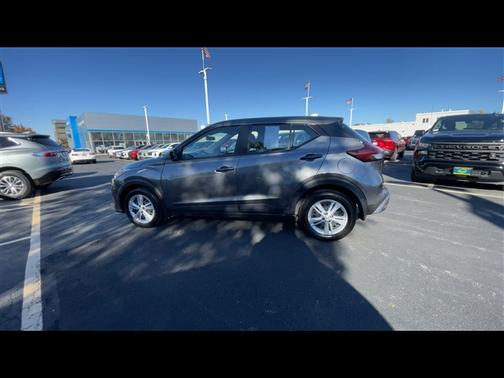 2024 Nissan Kicks S