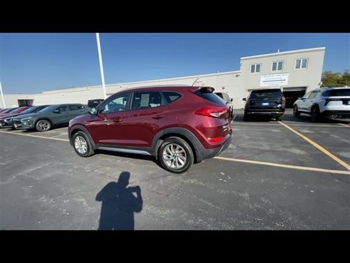 2017 Hyundai TUCSON SE