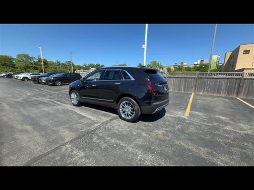 Black 2022 Cadillac XT5 Premium Luxury