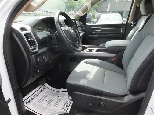 Photo 3 of 22 of 2020 RAM 1500 Big Horn