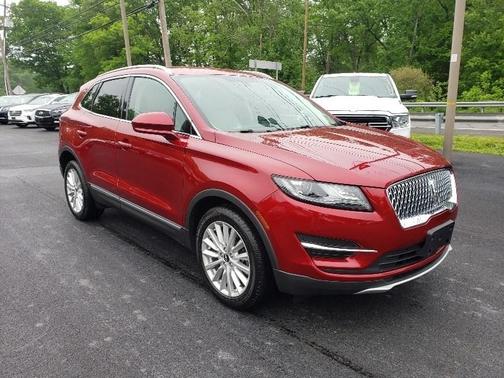 Photo 1 of 22 of 2019 Lincoln MKC Standard