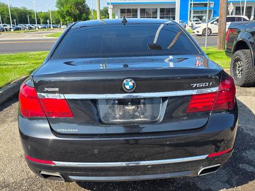 2013 BMW 750 i xDrive