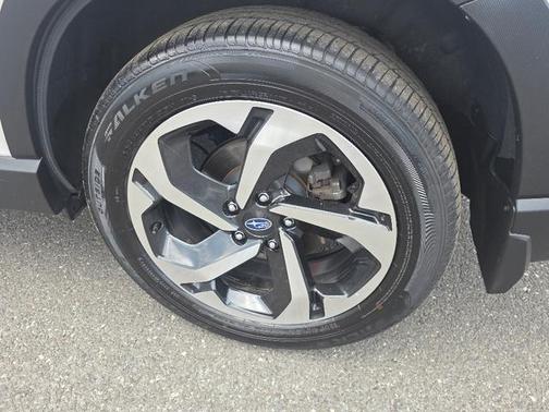 Crystal White Pearl 2023 Subaru Forester Touring