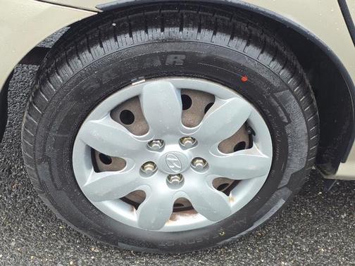 Laguna Sand 2009 Hyundai ELANTRA GLS