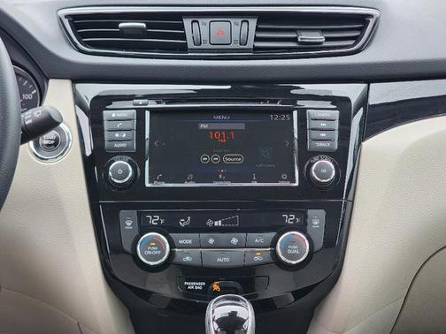 2020 Nissan Rogue Sport SV