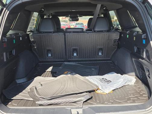 Deep Emerald Green Pearl 2026 Subaru Outback Wilderness