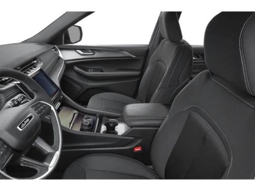 Baltic Gray Metallic Clearcoat 2026 Jeep Grand Cherokee L Laredo