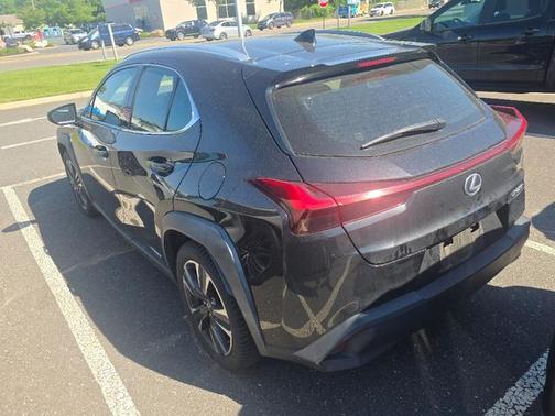 Caviar 2020 Lexus UX 250h Base