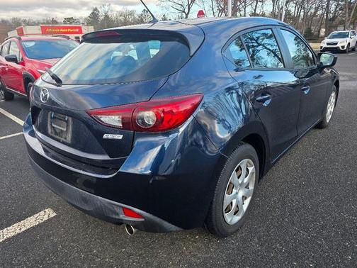 2016 Mazda Mazda3 i Sport