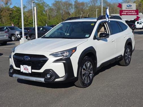 Crystal White Pearl 2024 Subaru Outback Limited