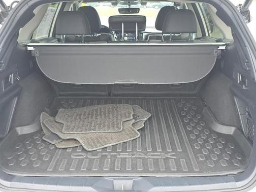 Crystal White Pearl 2020 Subaru Outback Onyx Edition XT