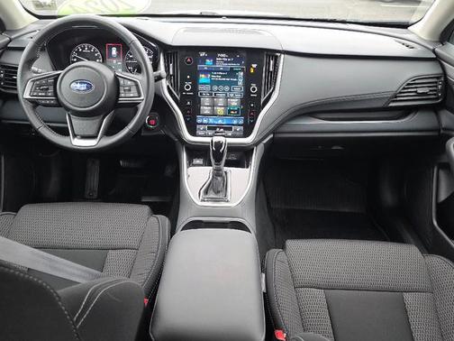 Crystal White Pearl 2024 Subaru Outback Premium