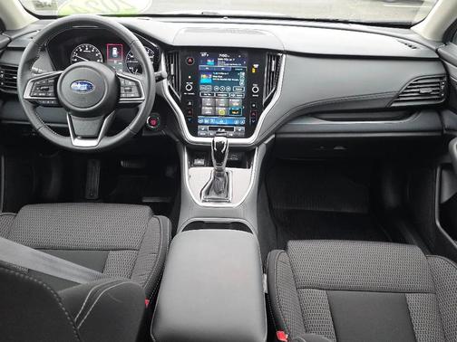 Crystal White Pearl 2024 Subaru Outback Premium