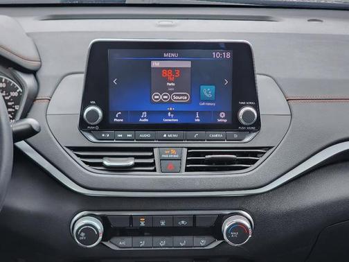 2022 Nissan Altima SR FWD