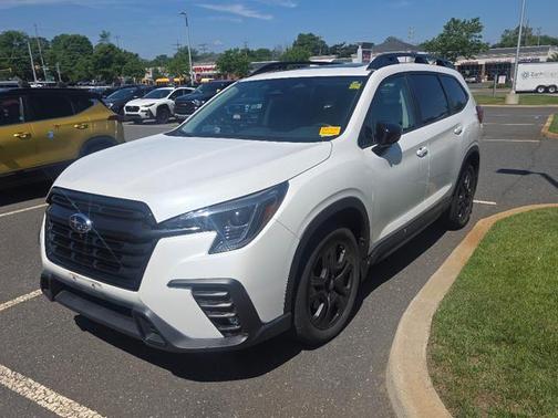 Crystal White Pearl 2024 Subaru Ascent Onyx Edition Limited 7-Passenger
